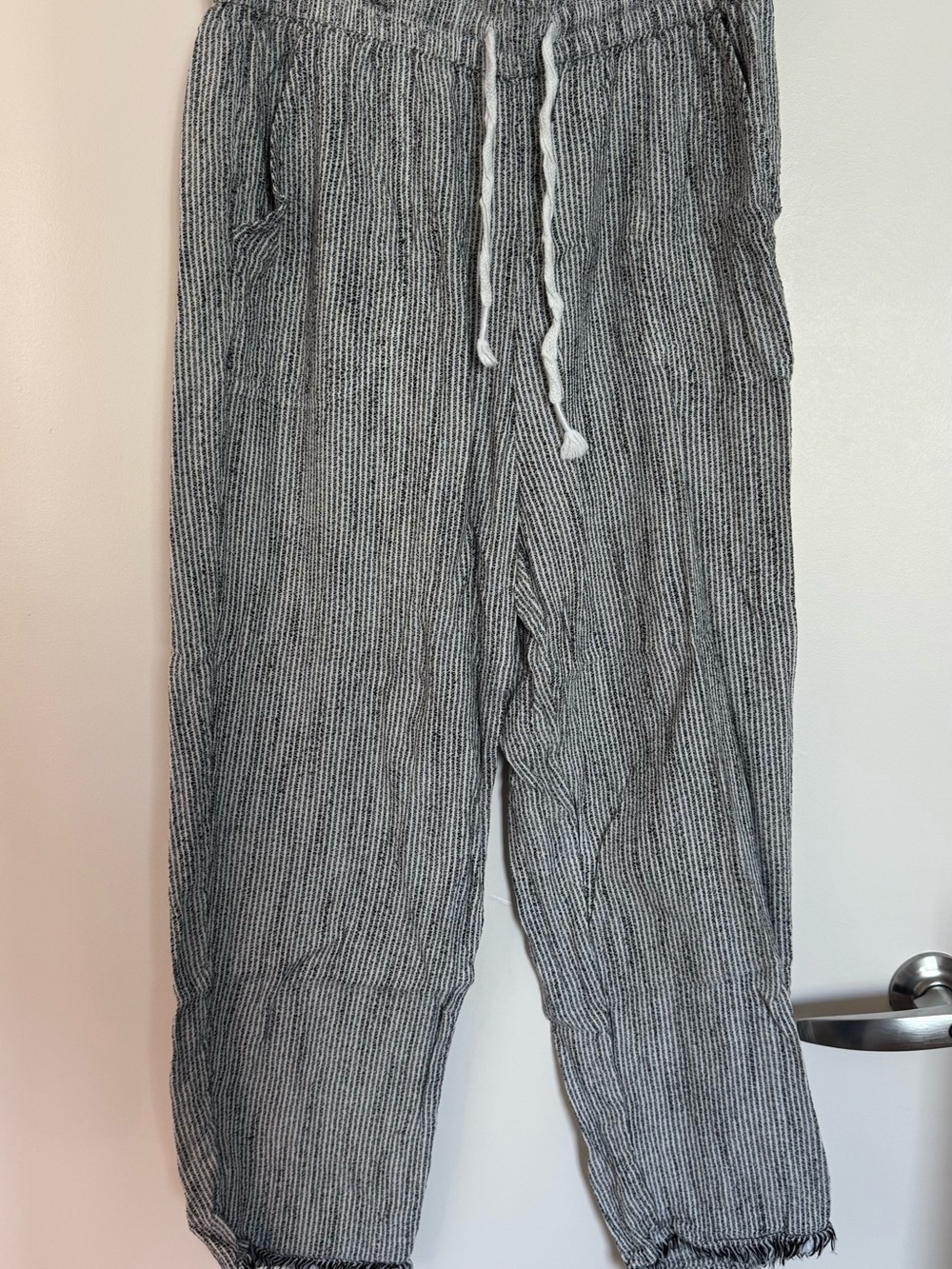 aerie Black and White Striped Drawstring Capris